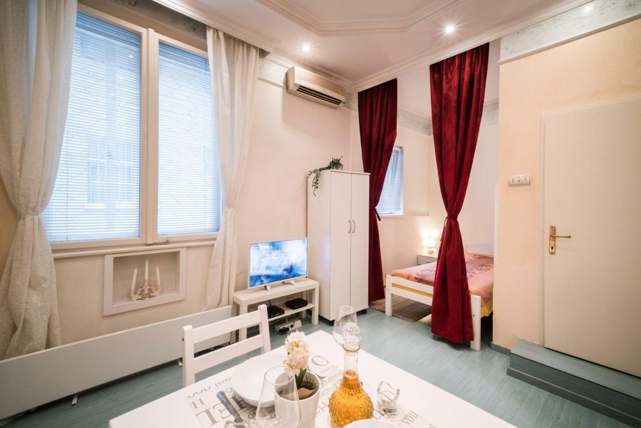 White Pearl Apartment Belgrado Buitenkant foto
